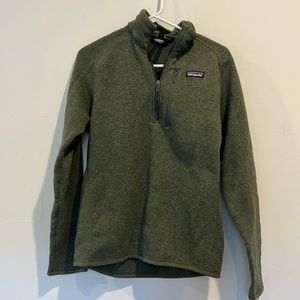 Patagonia pull over - olive green